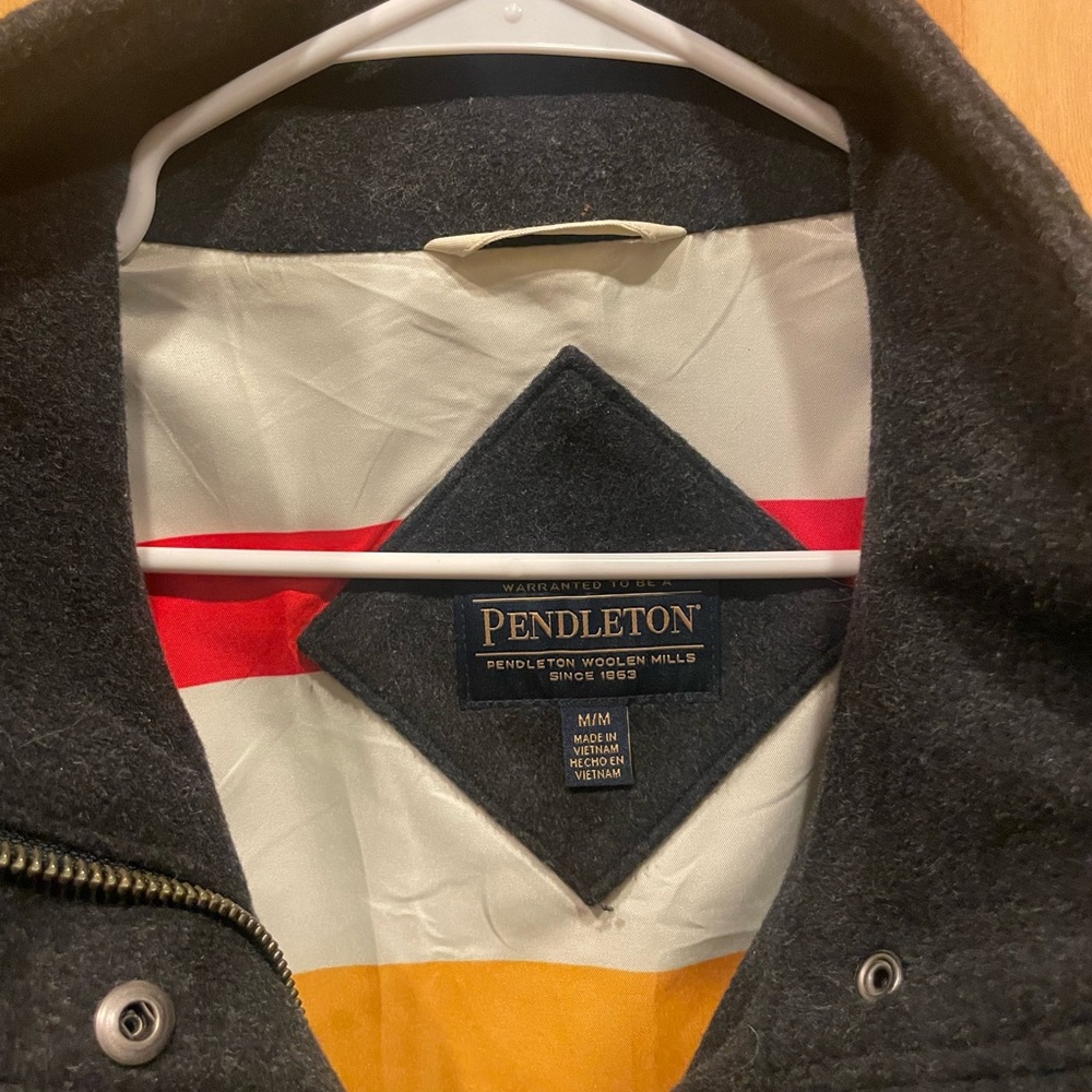 Beautiful Pendleton Glacier Stripe Wool Coat Sz M - image 3